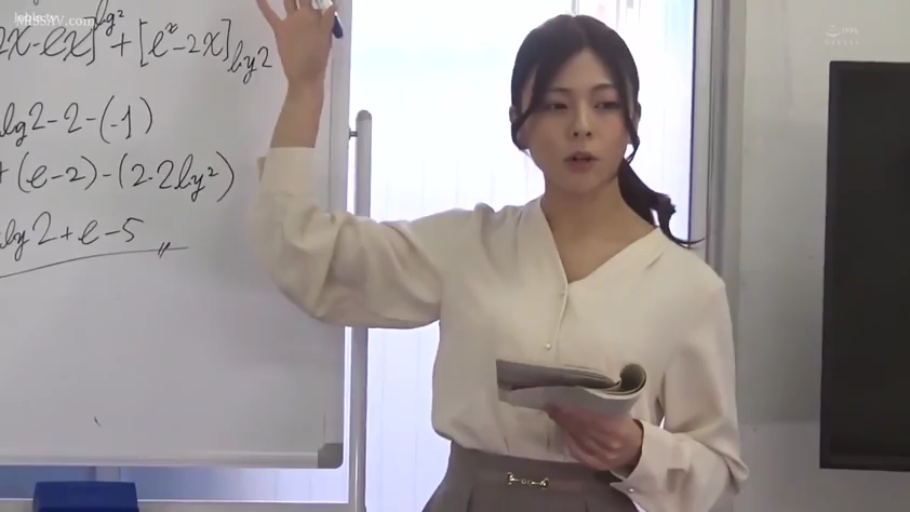 室内 · 多人性交 · 群交 · 欢愉 · 全身特写 · 运动服 · 站立后入 · 护腕