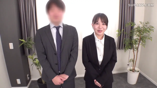 室内 · 俯身 · 专注 · 角色扮演 · 脸部特写 · 口交 · 发箍 · 蕾丝装饰