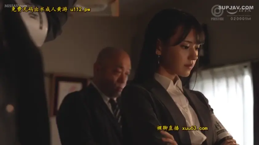 室内 · 半身 · ビジネススーツ · 胸を張る