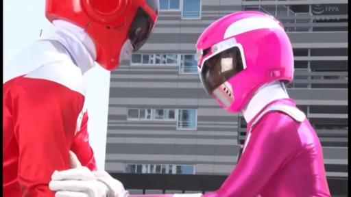 Serious · Stand · Helmet · Eye contact · 侧面特写 · bodysuit · 楼顶 · 战队系列