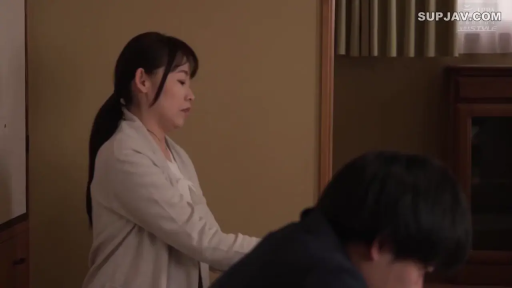 室内 · 站立 · 平静 · 半身 · 対話 · プロット · 柜子 · 浅色外套