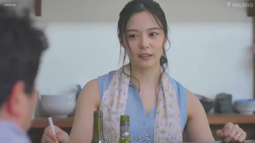 室内 · 坐姿 · 交谈 · 面部 · 毛巾 · 疲惫 · 大叔 · 工装