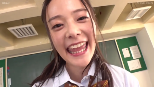 室内 · 臀部 · 沙发 · 跨坐 · 美腿 · 热裤 · 磨蹭