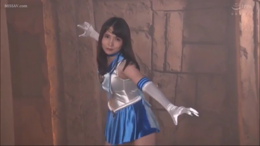 全景 · 微笑 · 影棚 · 表演 · 动漫Cosplay服 · 美少女战士 · 站立亮相