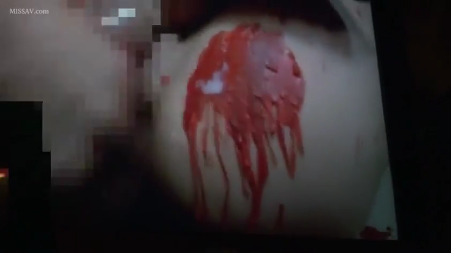 性交 · 第一视角 · 全裸 · 仰卧开腿 · 陶醉 · 枕头 · 床上 · 躯干与面部