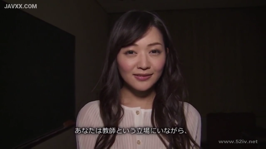 中景 · 微笑 · 跪姿 · 暗室 · 凝视 · 调情 · 红沙发 · 职场装