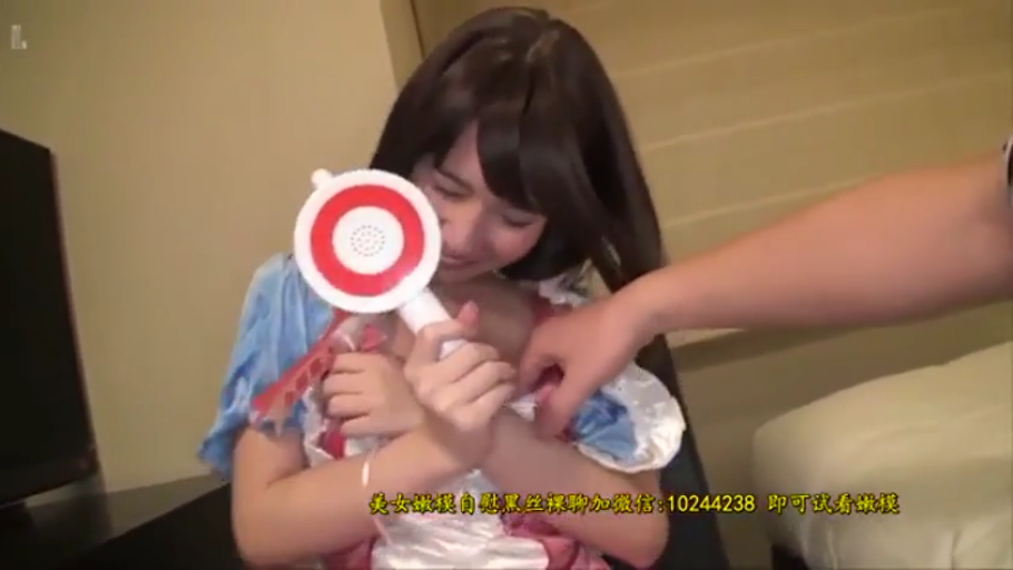 室内 · 坐姿 · 胸部 · 女仆装 · 痛苦 · 抚摸 · 亚洲人 · 玩具