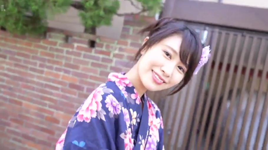 半身 · 户外 · 浴衣 · 侧站