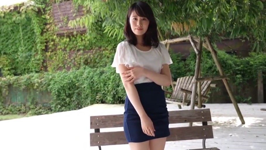 坐姿 · 交谈 · 专注 · 客厅 · 休闲服 · 剪贴板