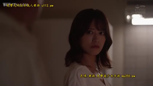 室內 · 憂鬱 · 中景 · 对视 · 侧身站立 · 剧情片 · 白色居家服