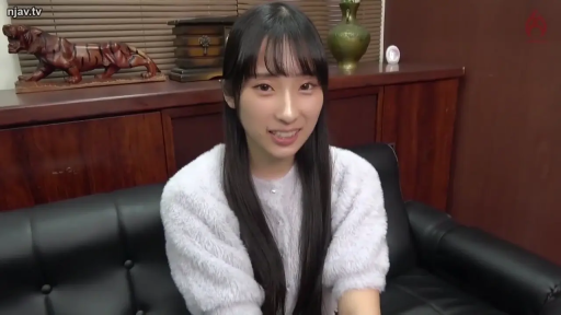 室内 · 臀部 · 张口 · 抽插 · 露乳上衣 · 老汉推车 · 抱姿 · 高跟靴