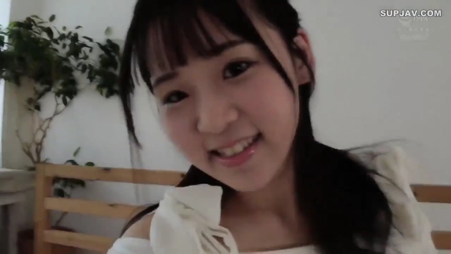 室内 · 私处特写 · 自慰 · 学生制服 · 高潮 · 震动棒 · 绳艺 · 捆绑姿势