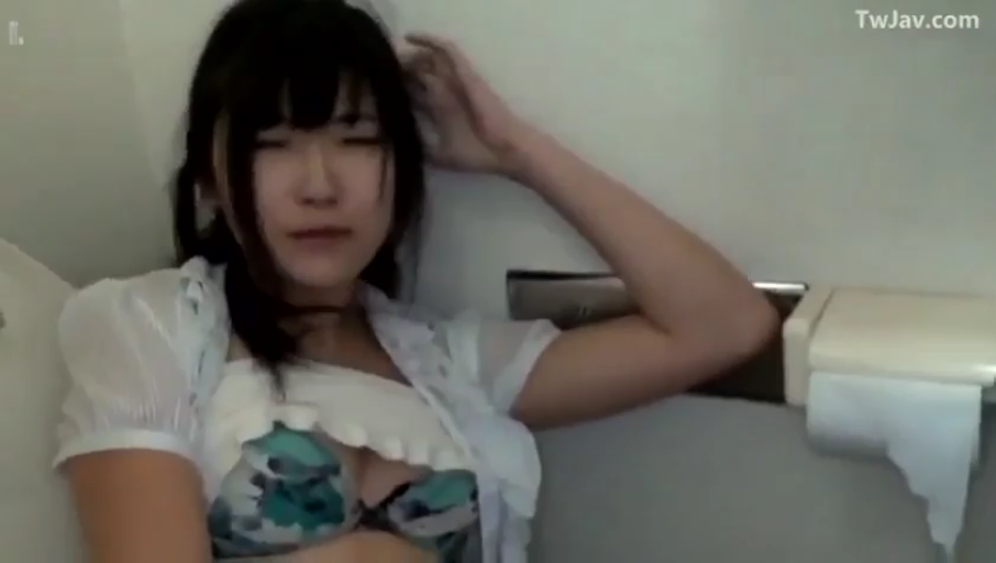 性交 · 全裸 · 卧室 · 马赛克 · 臀部 · 床 · 女上位