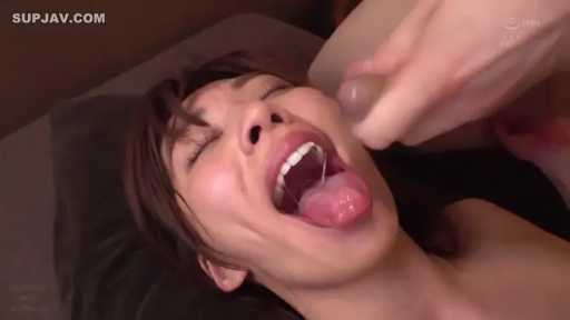 室内 · 脸部 · 全裸 · 口交 · 享受 · 仰卧 · 特写