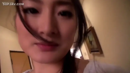 室内 · 顔部のクローズアップ · 露肩装