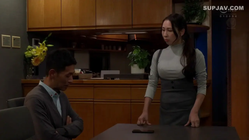 真剣 · 站立 · 全景 · 盆栽 · プロット · キッチン · 対峙 · 灰色职业装