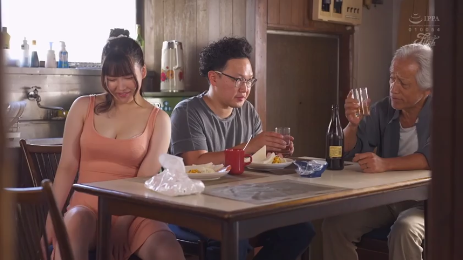 坐姿 · 揉乳 · 卧室 · 享受 · 床 · 男女同框 · 内衣 · 乳房