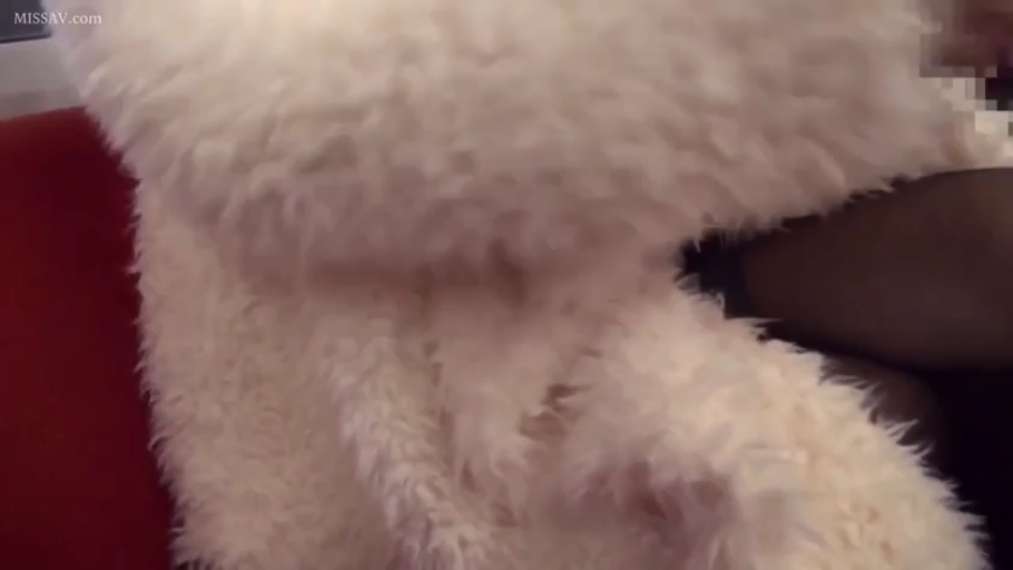 室内 · 坐姿 · 丝袜 · 腿部 · 水印 · 毛绒毯子