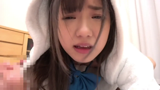 坐姿 · 胸部 · 第一视角 · 卧室 · 微笑 · 床 · 手交 · 半裸