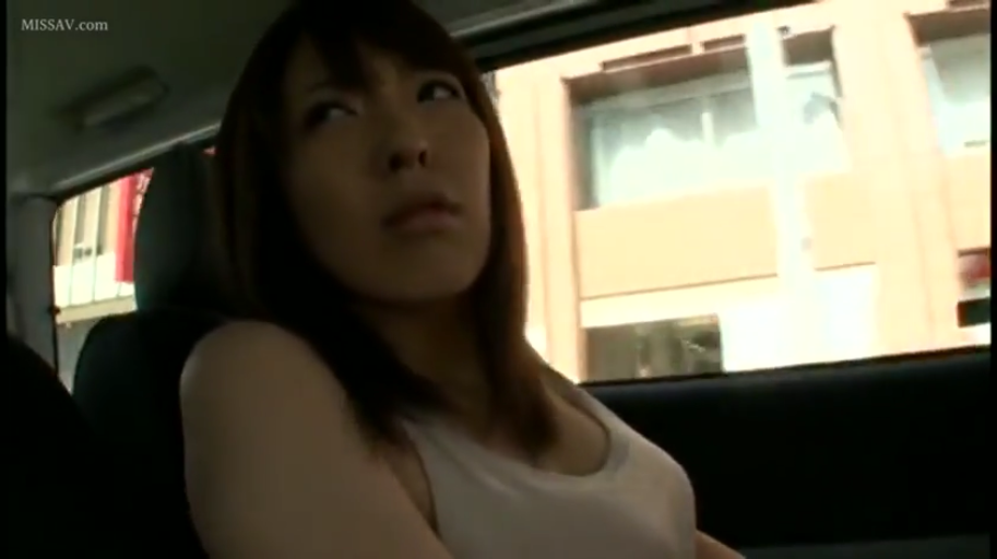 办公室 · 浅色短裙 · 大笑 · 腿部特写 · 打印机 · 职场角色扮演 · 坐于桌上 · 脚踩胸部