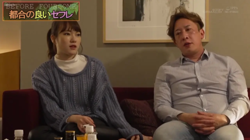 俯身 · 校服 · 脸部 · 专注 · 卧室 · 口交 · 阴茎 · 近身拍摄