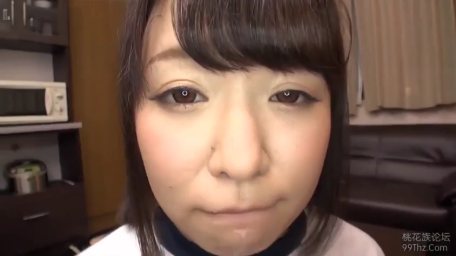 室内 · 脸部特写 · 体操服 · 正面