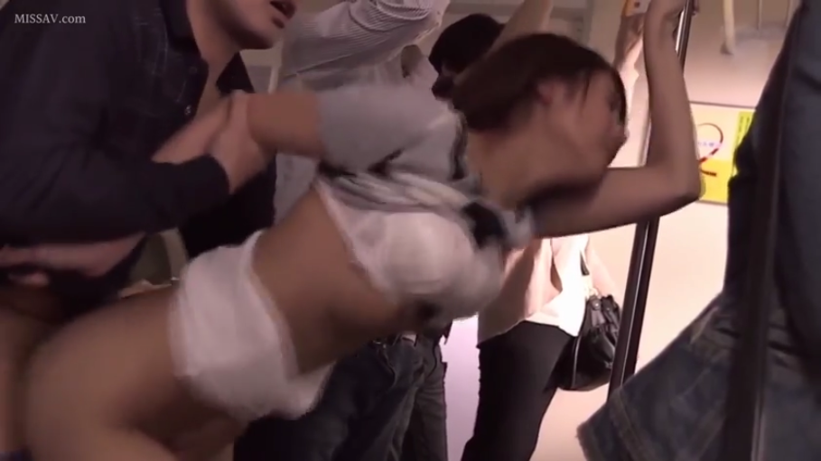性交 · 迷離 · 后入式 · 半身 · 手すり · 痴汉 · 白色内衣 · 電車内