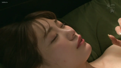 Indoor · 面部 · Nude · 躺卧