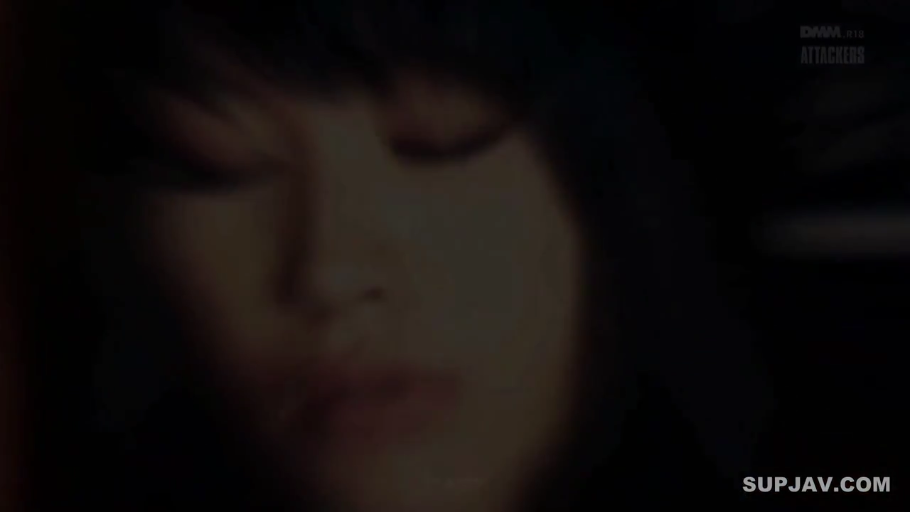 室内 · 顔部のクローズアップ · 仰臥 · 不明