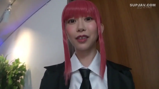 室内 · 面部特写 · 西装