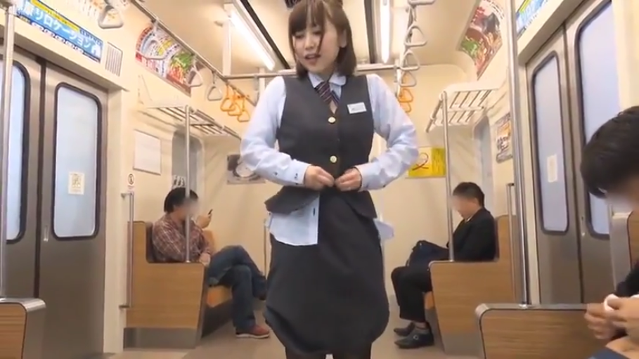 校服 · 眼镜 · 仰卧开腿 · 马赛克 · 沙发 · 微笑 · 舔足 · 阴部