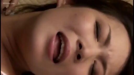 室内 · 脸部特写 · 仰卧 · 裸体 · 呻吟 · 长发 · 高潮脸