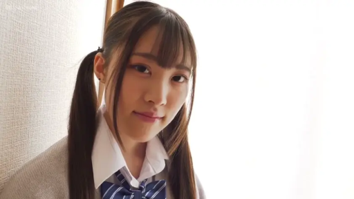 室内 · 蝴蝶结 · 顔 · 微笑 · 双马尾 · 学生 · 正面