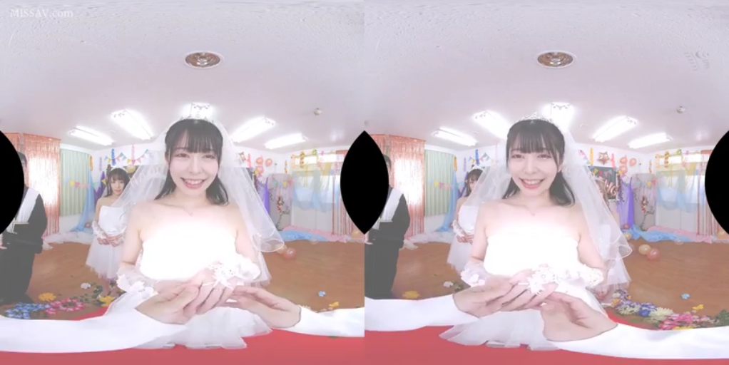 室内 · 站立 · 微笑 · 半身 · 結婚指輪 · ウェディングドレス · 交换戒指