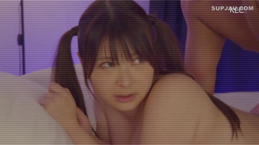 室内 · 脸部 · 俯卧 · 裸体 · 模特拍摄 · 双马尾 · 迷茫