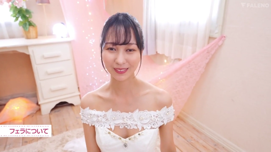 全裸 · 卧室 · 迷离 · 面对镜头 · 跪姿 · 半身 · 双女内容