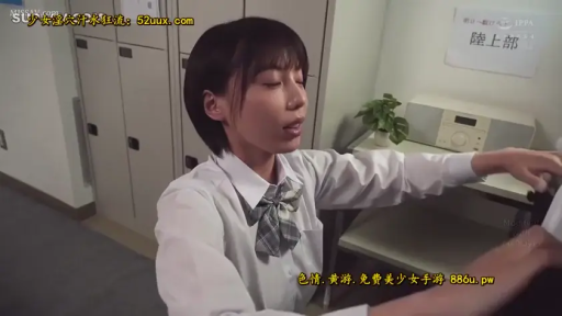 室内 · 白衬衫 · 沙发 · 仰卧 · 面部特写 · 颜射 · 精液 · 扭曲