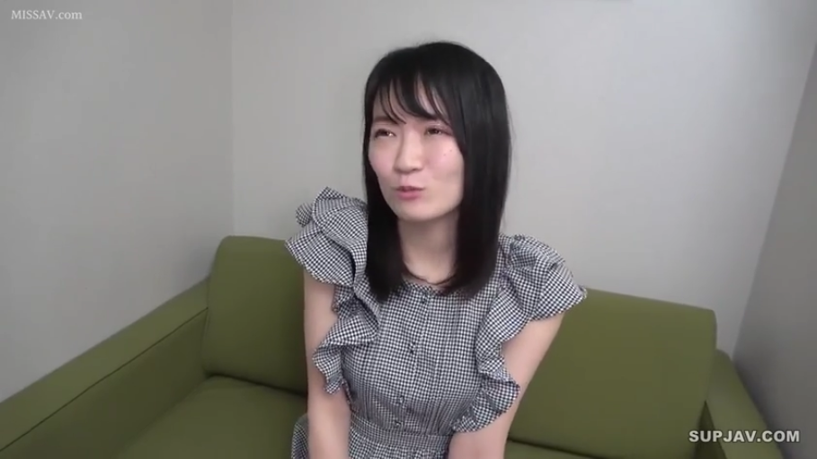 全裸 · 卧室 · 迷离 · 躯干 · 床 · 多人性交 · 仰卧 · 三人行