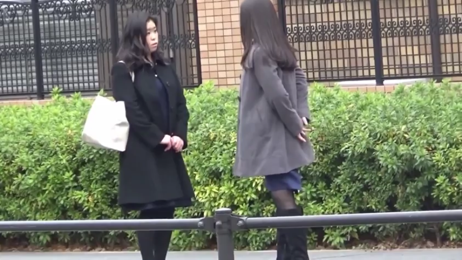 室内 · 脸部特写 · 第一视角 · 全裸 · 迷离 · 跪姿 · 直视镜头