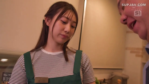 面部 · 集中 · 站立 · 交流 · 便利店 · エプロン · 成人 · 胸牌