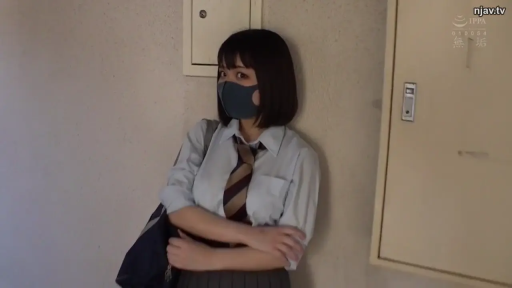 半身 · 走廊 · 靠墙 · JK制服
