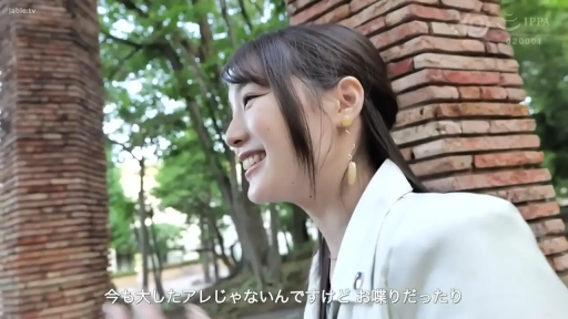 室内 · 脸部 · 凝视 · 内衣 · 长发 · 正面 · 冷艳