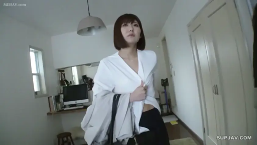 玄关 · 站姿 · 平静 · 手提包 · 黑色包臀裙 · 制服 · 拉开衬衫展示