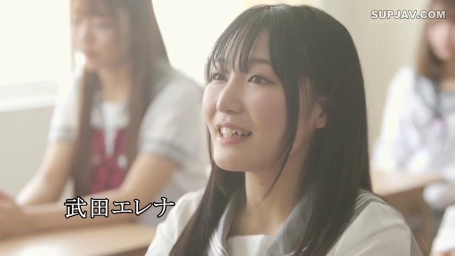 性暗示 · 手机屏幕 · 多种姿势 · 多种表情 · 拼图 · 多场景 · 混搭服装 · 九宫格