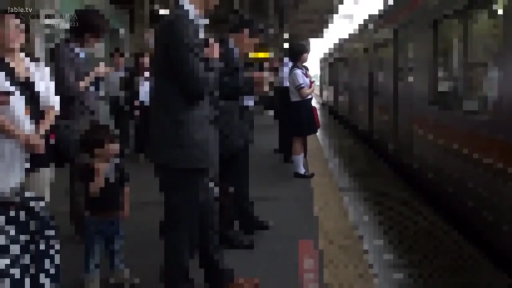 室内 · 站姿 · 全景 · 平淡 · 水手服 · 掀裙 · 封面