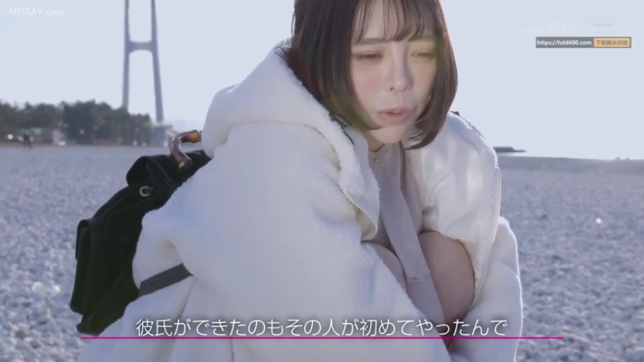 室内 · 胸部 · 马赛克 · 运动背心 · 跪趴 · 开心 · 嬉戏 · 针织帽