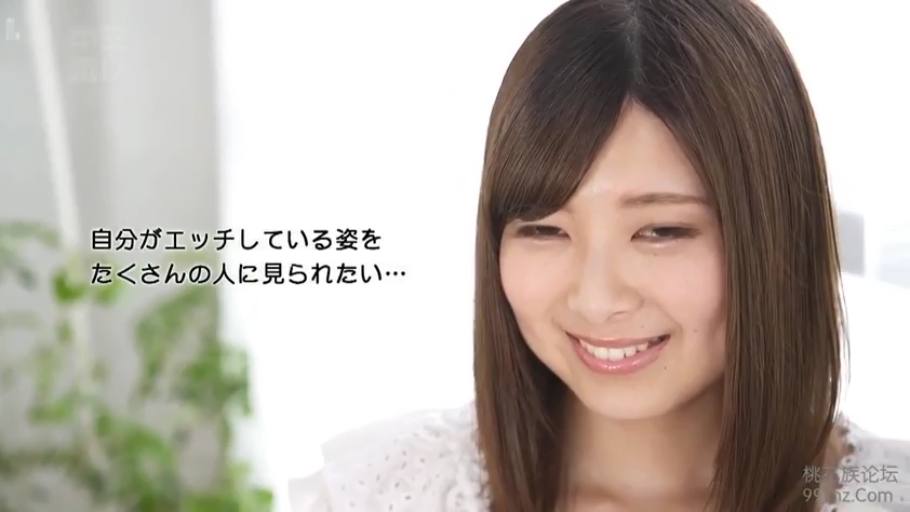 Indoor · 面部特写 · White lace top