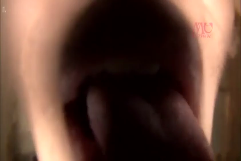 室内 · 诱惑 · POV · 正面 · 嘴部特写 · 吐舌