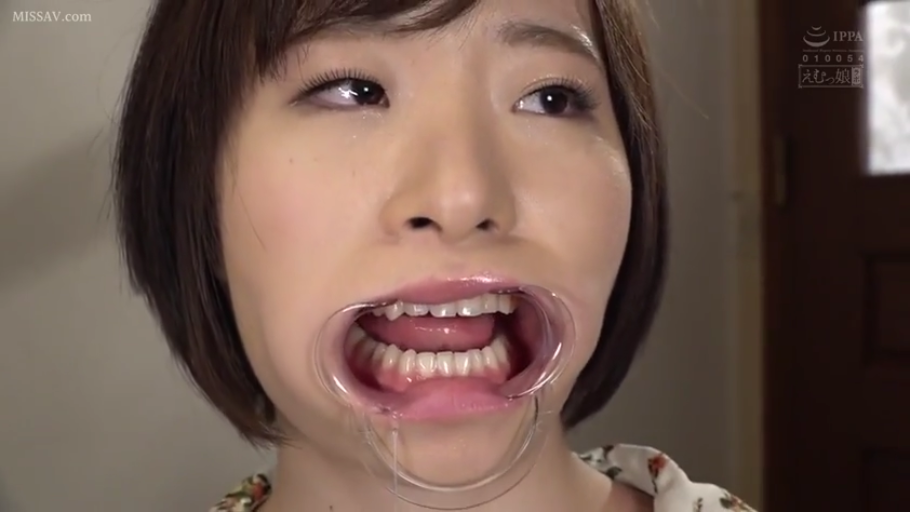 室内 · 面部特写 · 正面 · 碎花上衣