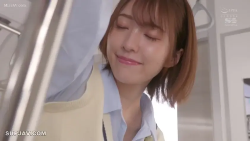 顔部のクローズアップ · 站立 · 陶醉 · 乘车 · JK制服 · 电车